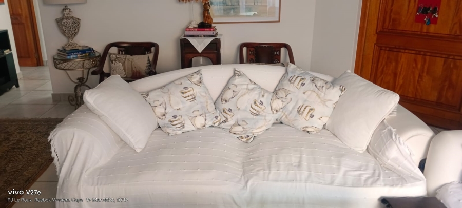 To Let 2 Bedroom Property for Rent in Reebok Western Cape